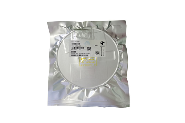 广州触摸IC完成AD取样与LED控制